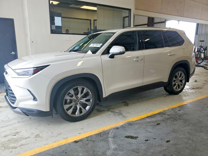 TOYOTA GRAND HIGHLANDER 2024 with VIN 5TDAAAA55RS008932 - Photo from auction