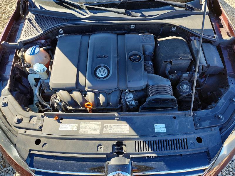 Photo 11 from auction – 2012 VOLKSWAGEN PASSAT SE with VIN 1VWBP7A36CC094858
