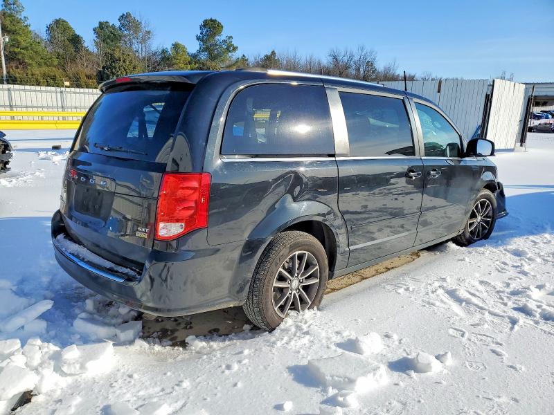 Photo 3 from auction – 2017 DODGE GRAND CARAVAN with VIN 2C4RDGCG0HR711258