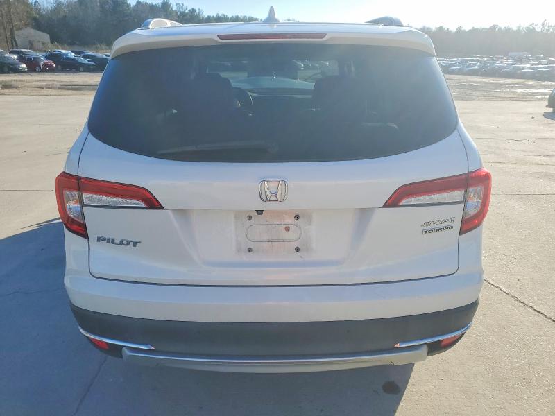 Photo 6 from auction – 2022 HONDA PILOT TOUR with VIN 5FNYF5H66NB004554