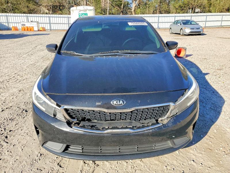 Photo 5 from auction – 2017 KIA FORTE LX with VIN 3KPFL4A79HE114697