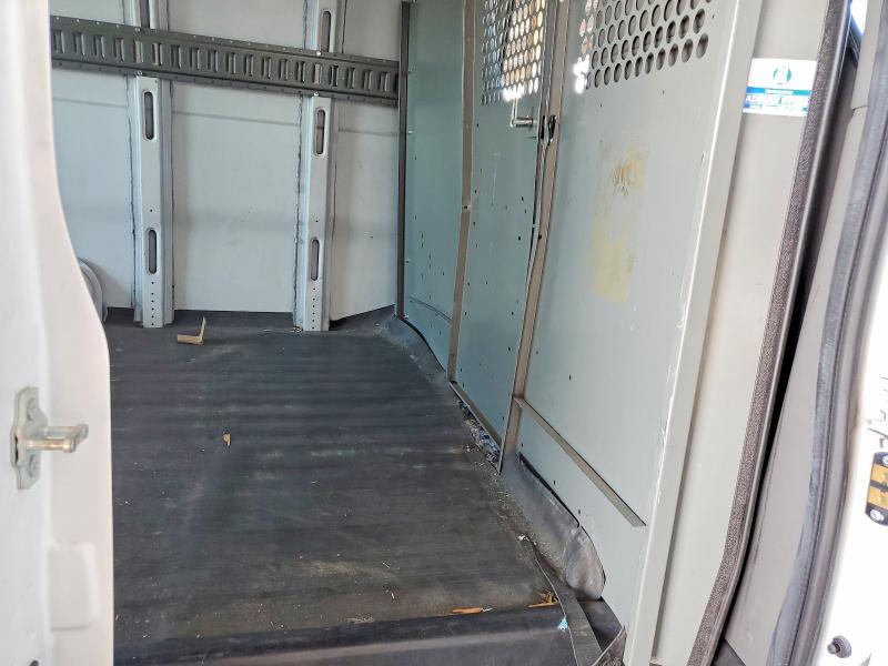 Photo 10 from auction – 2018 CHEVROLET EXPRESS G2 with VIN 1GCWGBFP1J1318470