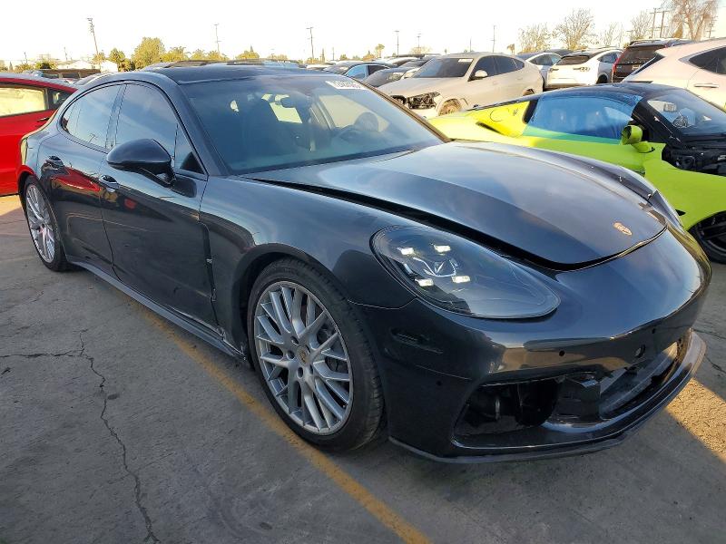 Photo 4 from auction – 2017 PORSCHE PANAMERA with VIN WP0AA2A72HL100409