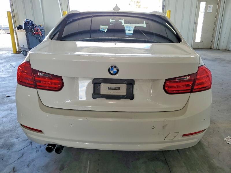 Photo 6 from auction – 2015 BMW 328 with VIN WBA3C1C54FK120881