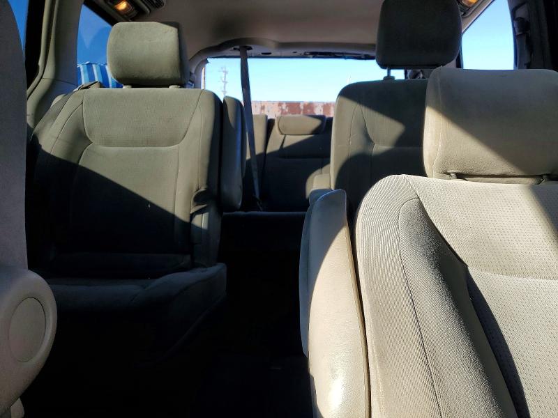 Photo 10 from auction – 2004 TOYOTA SIENNA CE with VIN 5TDZA23C54S050322