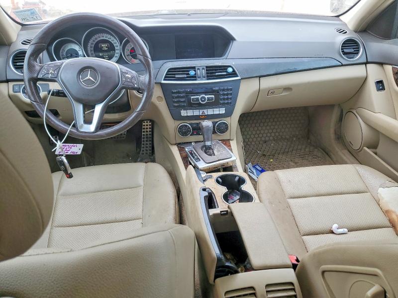 Photo 8 from auction – 2014 MERCEDES-BENZ C CLASS with VIN WDDGF4HB7EA961664