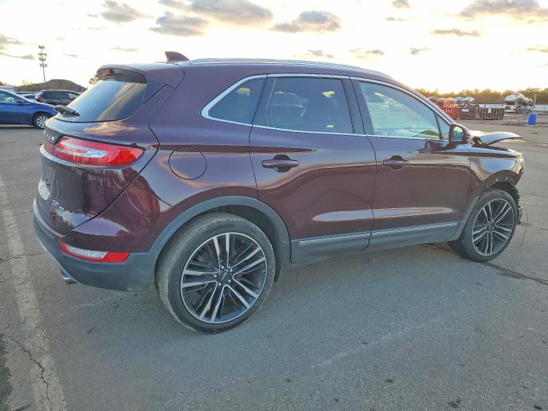 Photo 3 from auction – 2017 LINCOLN MKC RESERV with VIN 5LMTJ3DH7HUL69964