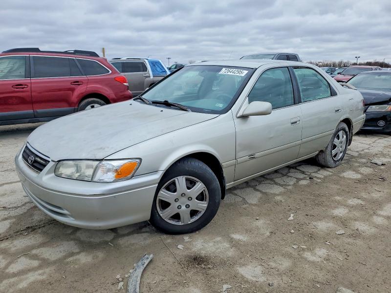 Photo 1 from auction – 2000 TOYOTA CAMRY with VIN 4T1BG22K3YU664503