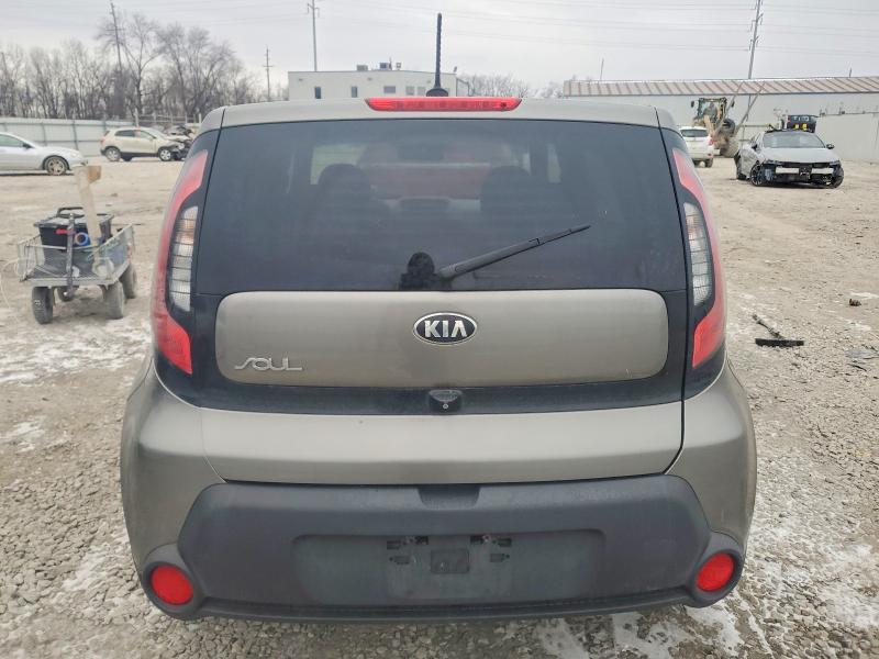 Photo 6 from auction – 2015 KIA SOUL with VIN KNDJN2A24F7210442