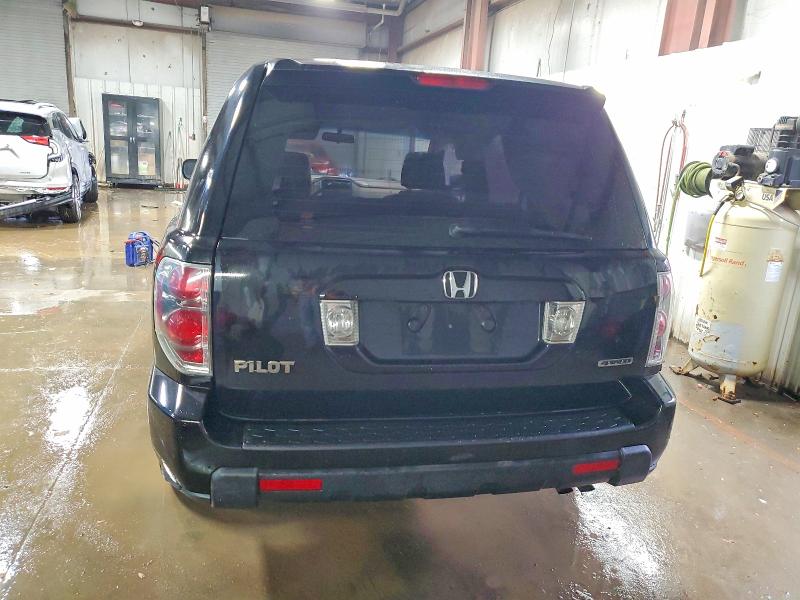 Photo 6 from auction – 2007 HONDA PILOT LX with VIN 5FNYF18197B018951