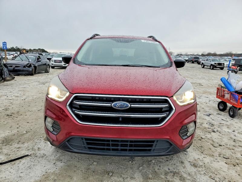 Photo 5 from auction – 2019 FORD ESCAPE SE with VIN 1FMCU0GDXKUC20733