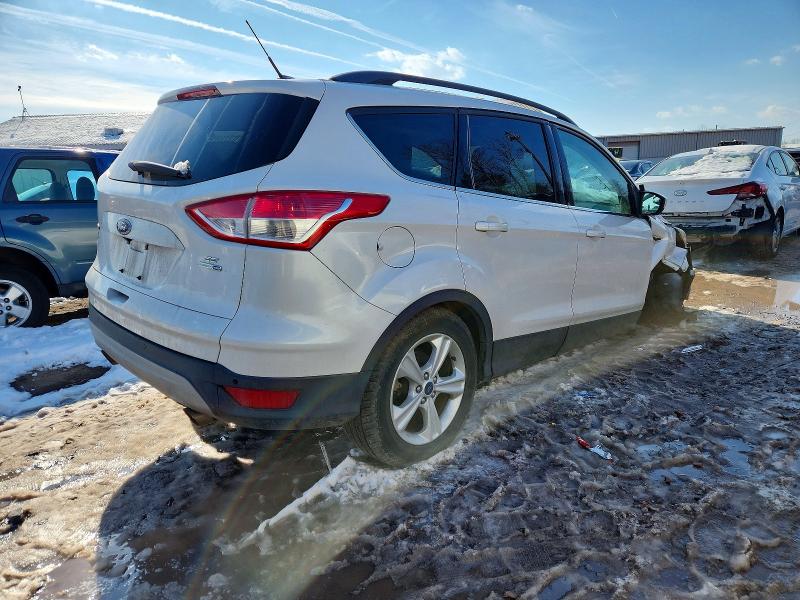 Photo 3 from auction – 2016 FORD ESCAPE SE with VIN 1FMCU9GXXGUB28253