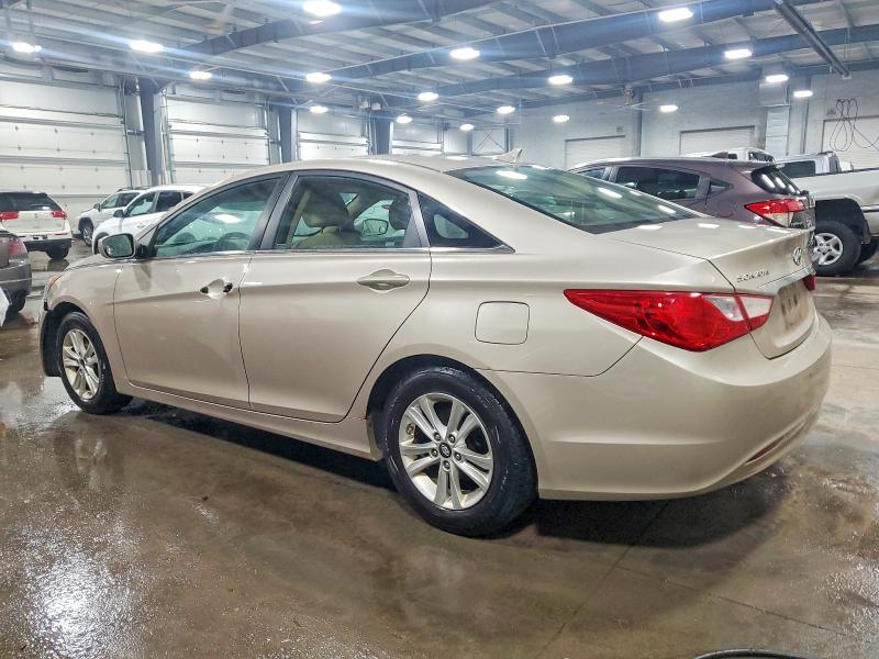 Photo 2 from auction – 2011 HYUNDAI SONATA with VIN 5NPEB4AC0BH206859