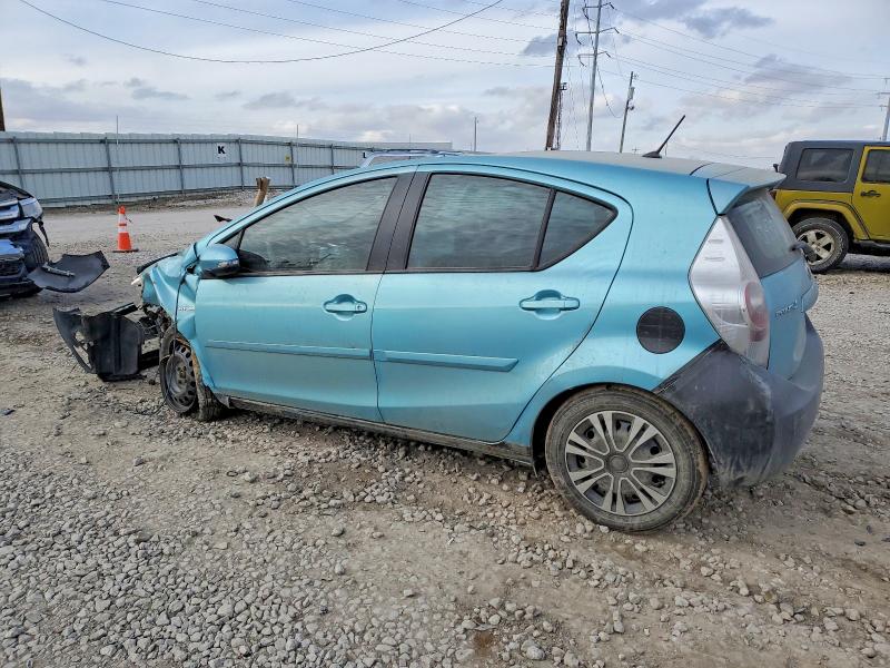 Photo 2 from auction – 2013 TOYOTA PRIUS C with VIN JTDKDTB37D1049783