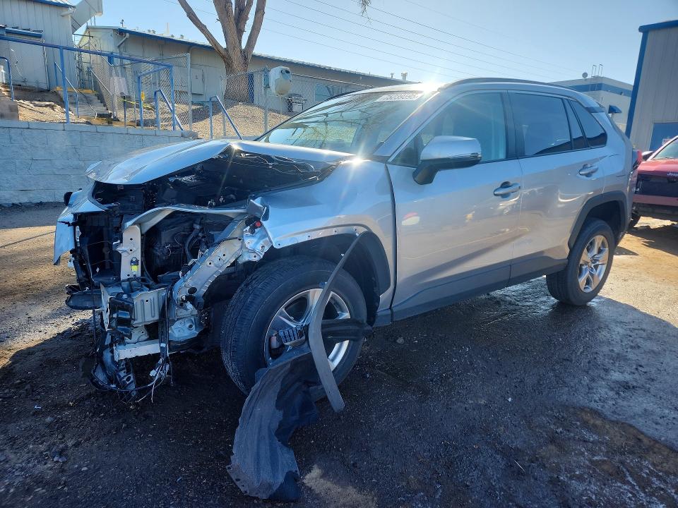 TOYOTA RAV4 XLE 2023 with VIN 2T3W1RFVXPC240923 - Photo from auction