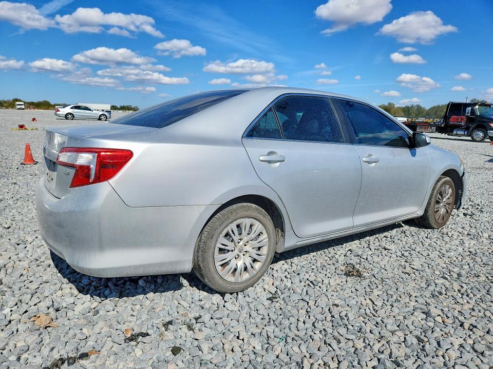 Photo 3 from auction – 2014 TOYOTA CAMRY L with VIN 4T1BF1FK1EU845439
