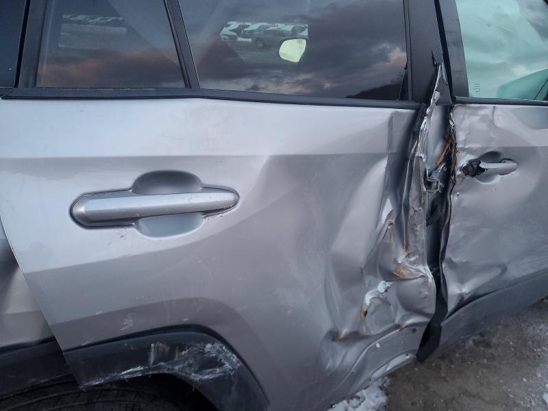 Photo 11 from auction – 2020 TOYOTA RAV4 XLE with VIN 2T3P1RFV6LC084894