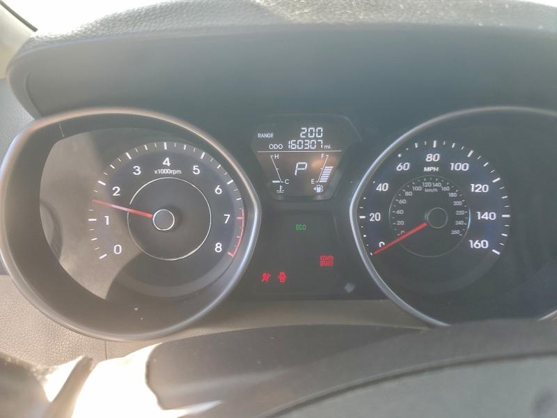 Photo 9 from auction – 2012 HYUNDAI ELANTRA with VIN 5NPDH4AE4CH126624
