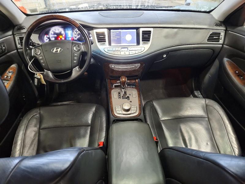 Photo 8 from auction – 2009 HYUNDAI GENESIS with VIN KMHGC46F89U058674