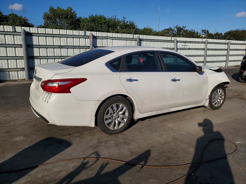 Photo 3 from auction – 2016 NISSAN ALTIMA 2.5 with VIN 1N4AL3AP6GN320516