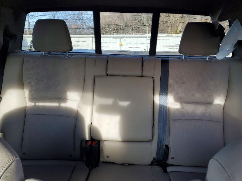 Photo 10 from auction – 2019 HONDA RIDGELINE with VIN 5FPYK3F57KB042369