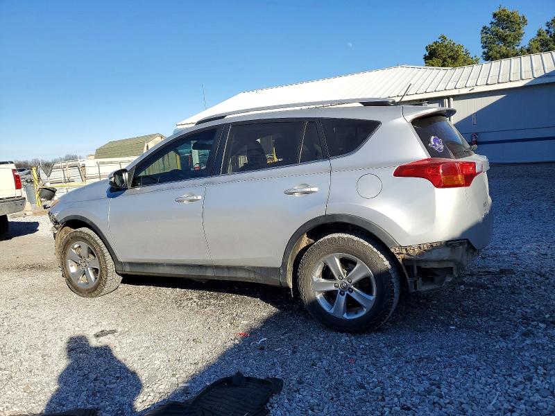 Фото 2 с аукциона – 2015 TOYOTA RAV4 XLE с VIN 2T3RFREV1FW298626
