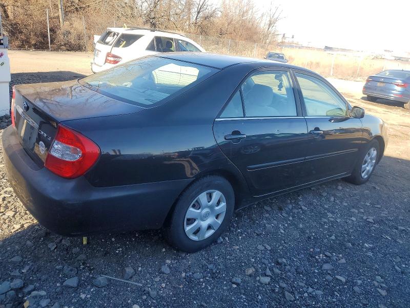 Photo 3 from auction – 2004 TOYOTA CAMRY with VIN 4T1BE32K84U302916