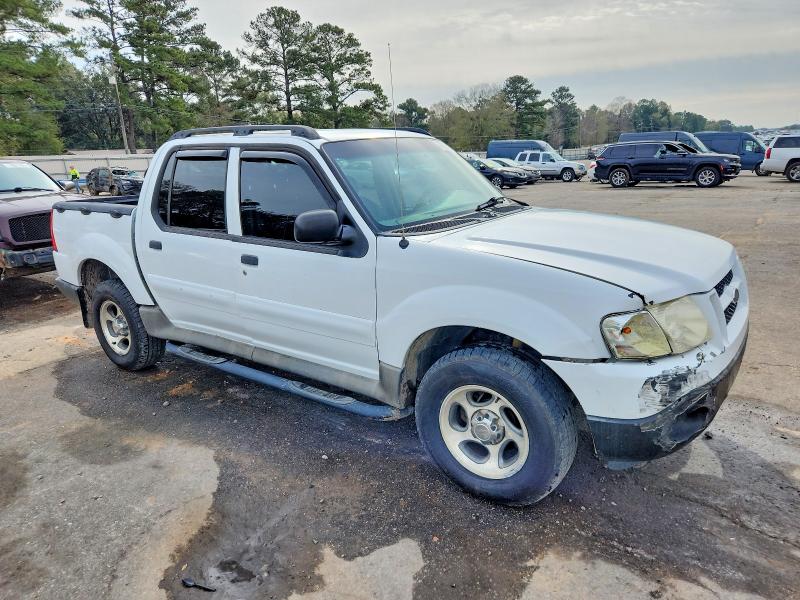 Photo 4 from auction – 2005 FORD EXPLORER S with VIN 1FMZU67K35UB69107