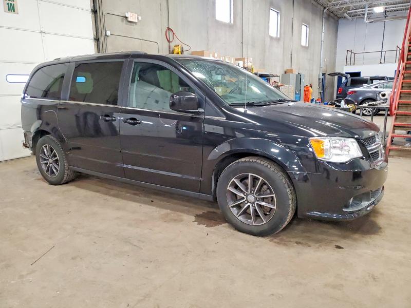 Photo 4 from auction – 2017 DODGE GRAND CARA with VIN 2C4RDGCG2HR566966