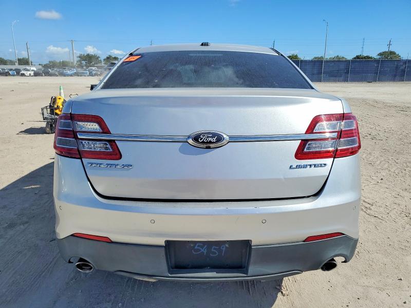 Photo 6 from auction – 2018 FORD TAURUS LIM with VIN 1FAHP2F83JG120462
