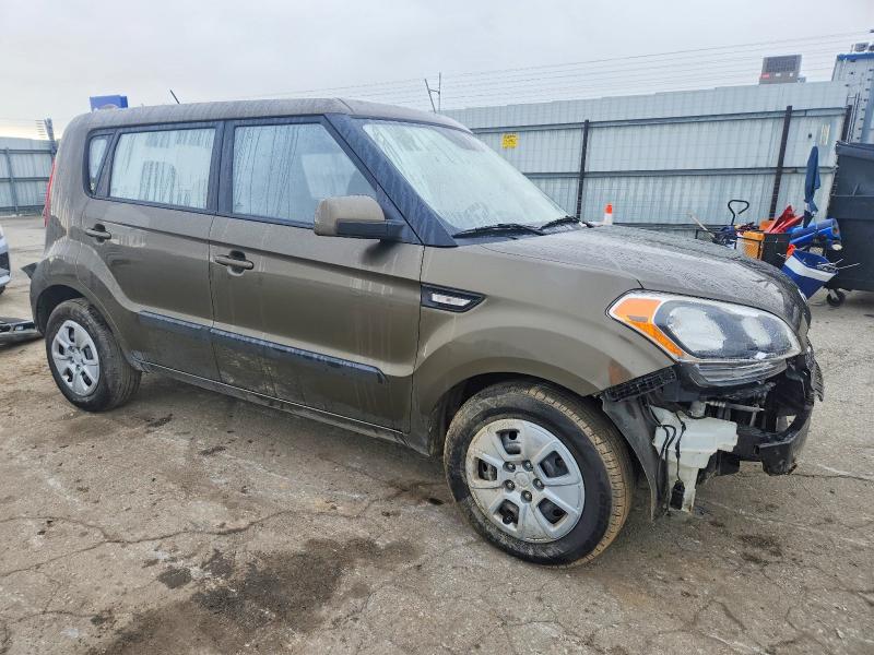 Photo 4 from auction – 2013 KIA SOUL with VIN KNDJT2A52D7493324
