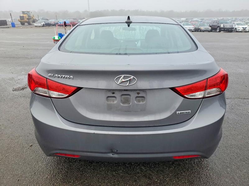 Photo 6 from auction – 2012 HYUNDAI ELANTRA GL with VIN 5NPDH4AE3CH082003