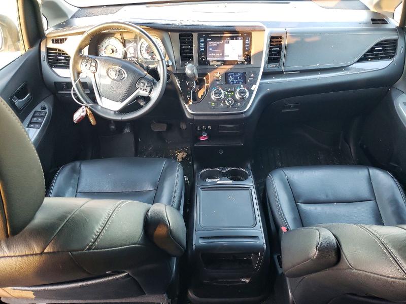 Photo 8 from auction – 2016 TOYOTA SIENNA SE with VIN 5TDXK3DC3GS715912