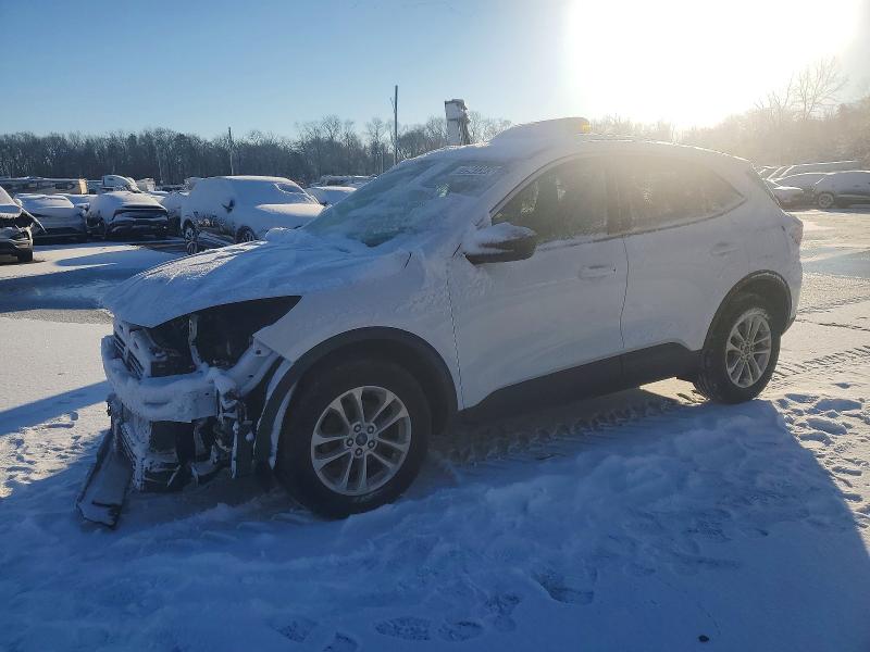 Photo 1 from auction – 2022 FORD ESCAPE SE with VIN 1FMCU9G60NUB10574