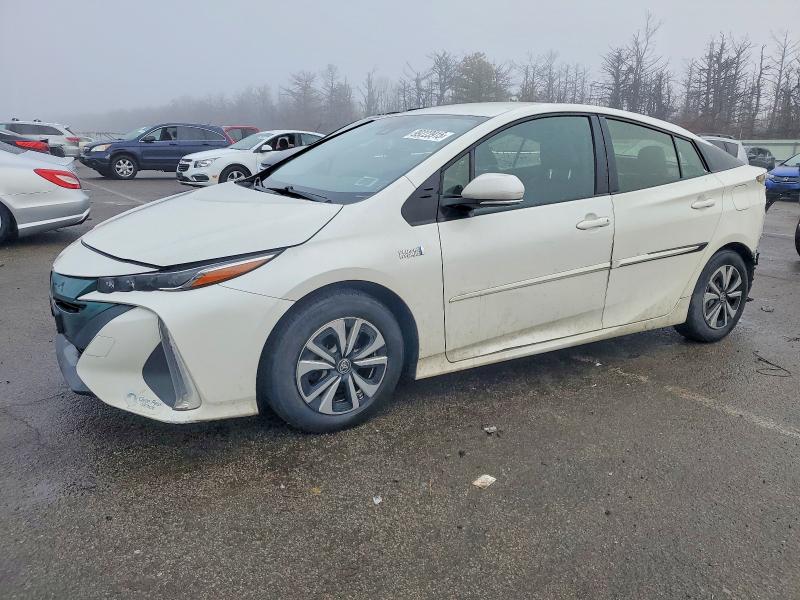 TOYOTA PRIUS PRIM 2017 with VIN JTDKARFP7H3046563 - Photo from auction