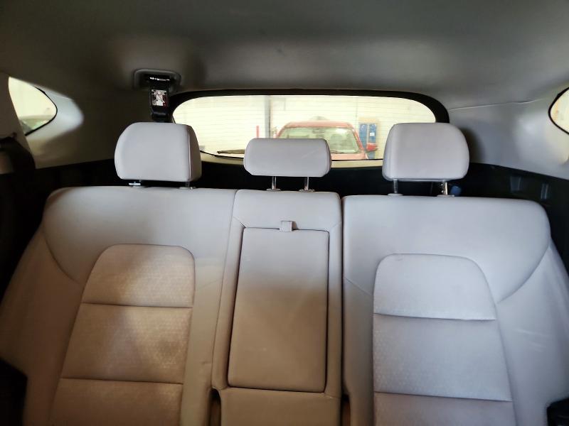 Photo 10 from auction – 2017 HYUNDAI TUCSON LIM with VIN KM8J3CA22HU382187