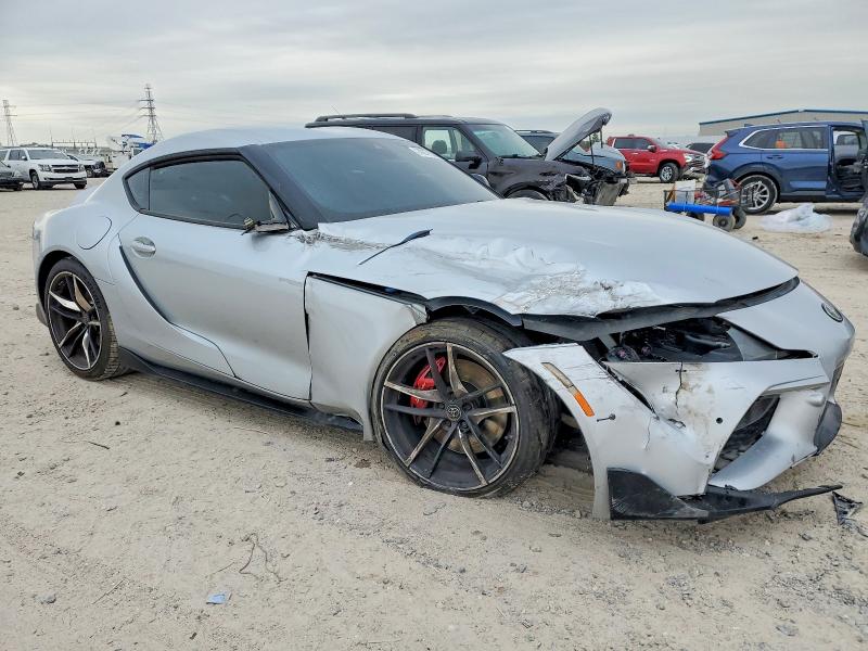Photo 4 from auction – 2021 TOYOTA SUPRA BASE with VIN WZ1DB0C08MW036353