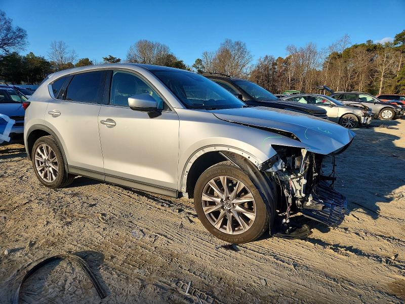 Photo 4 from auction – 2019 MAZDA CX-5 GRAND with VIN JM3KFBDM8K1696966