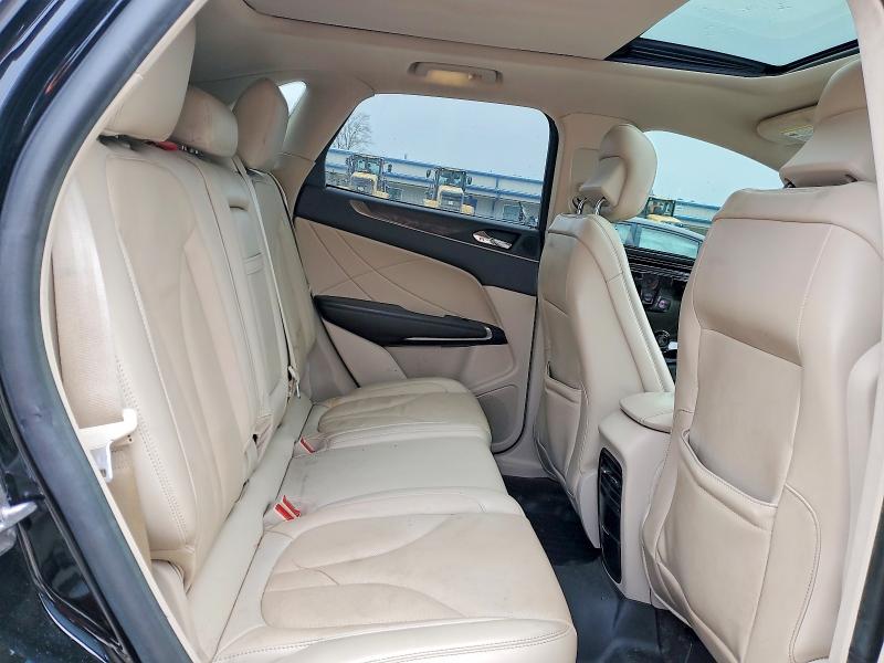 صورة رقم 11 من المزاد - 2018 LINCOLN MKC RESERV مع VIN 5LMCJ3C98JUL12687