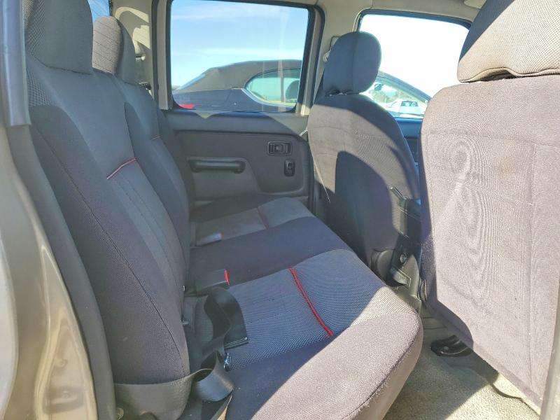 Photo 10 from auction – 2004 NISSAN FRONTIER C with VIN 1N6MD29XX4C439760