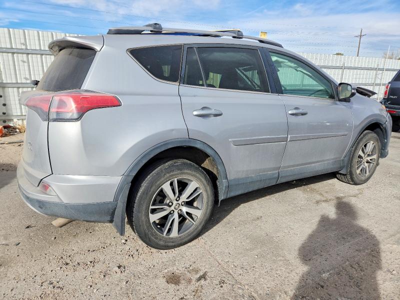 Photo 3 from auction – 2017 TOYOTA RAV4 XLE with VIN 2T3RFREV7HW635660