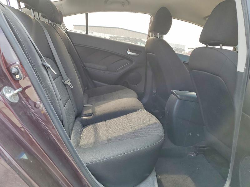 Photo 10 from auction – 2018 KIA FORTE LX with VIN 3KPFK4A71JE276283