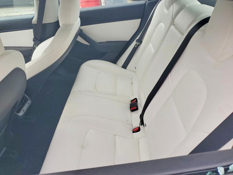 Photo 10 from auction – 2018 TESLA MODEL 3 with VIN 5YJ3E1EB5JF081658