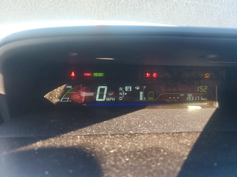 Photo 9 from auction – 2014 TOYOTA PRIUS V with VIN JTDZN3EU0E3303680