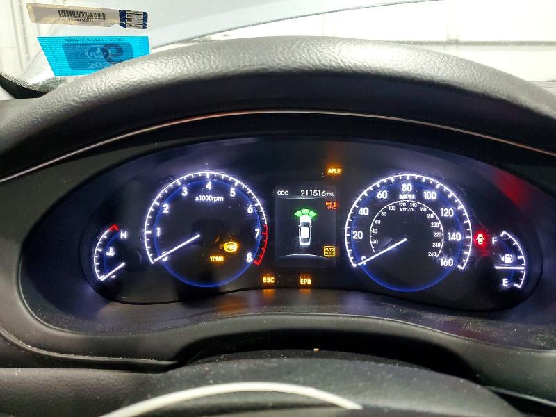 Photo 9 from auction – 2014 HYUNDAI GENESIS with VIN KMHGC4DD5EU261212