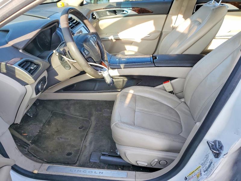 Снимка 7 от търг – 2016 LINCOLN MKZ с VIN 3LN6L2J96GR606418
