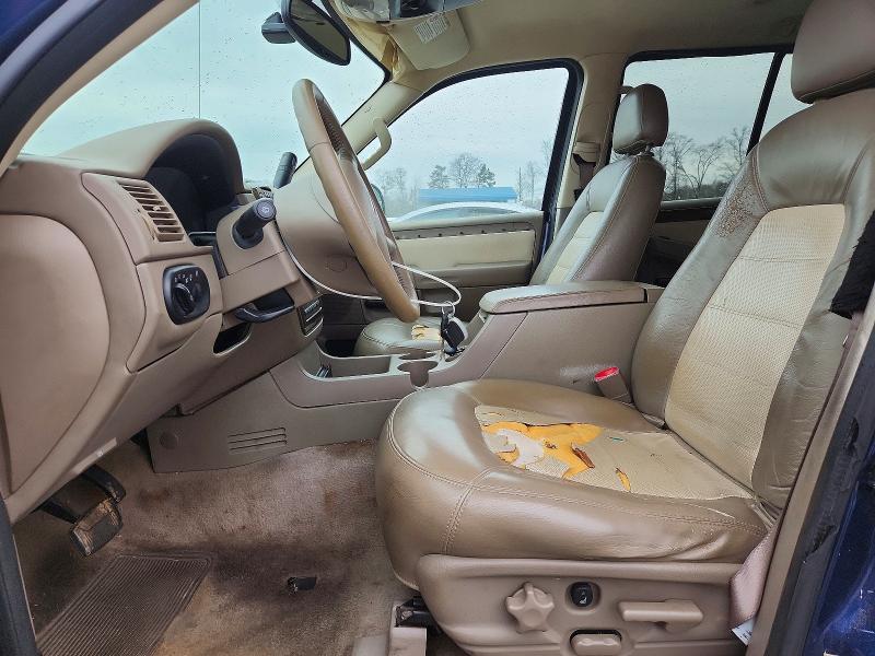 Photo 7 from auction – 2004 FORD EXPLORER with VIN 1FMZU64K94UB07245