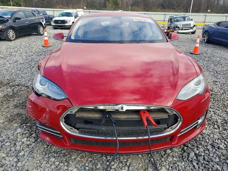 Photo 5 from auction – 2013 TESLA MODEL S with VIN 5YJSA1DNXDFP09334