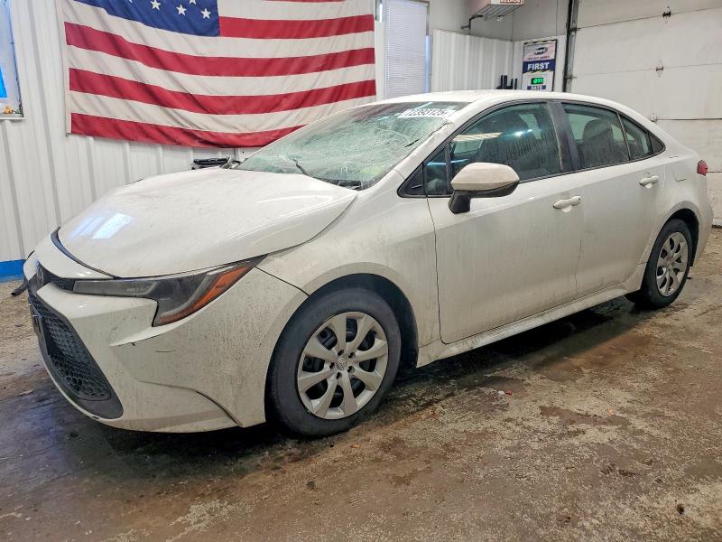 TOYOTA COROLLA LE 2020 with VIN 5YFEPRAE2LP023810 - Photo from auction