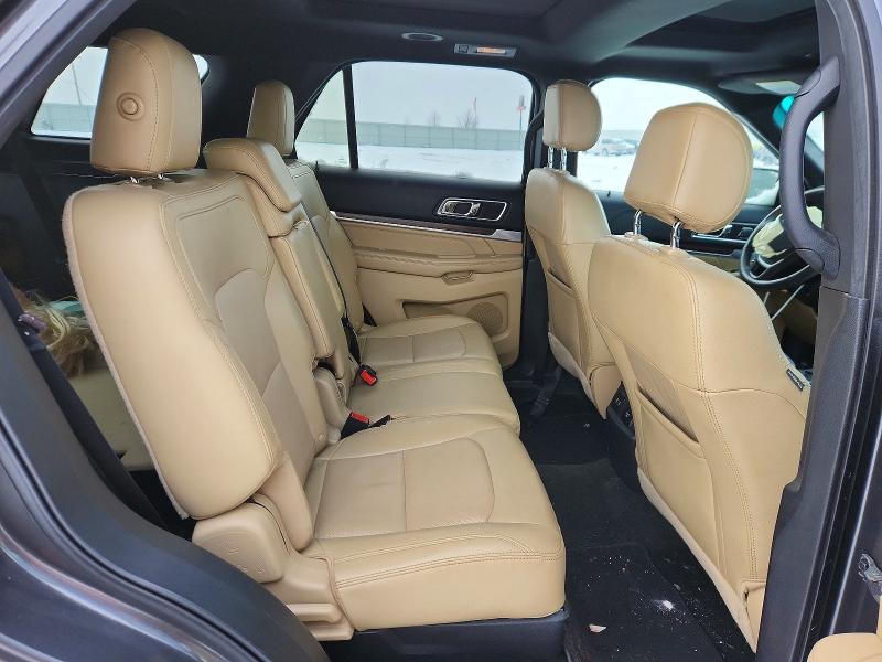 Photo 10 from auction – 2016 FORD EXPLORER L with VIN 1FM5K8F81GGB44147